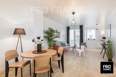 home staging séjour fbo france La Baule appartement témoin